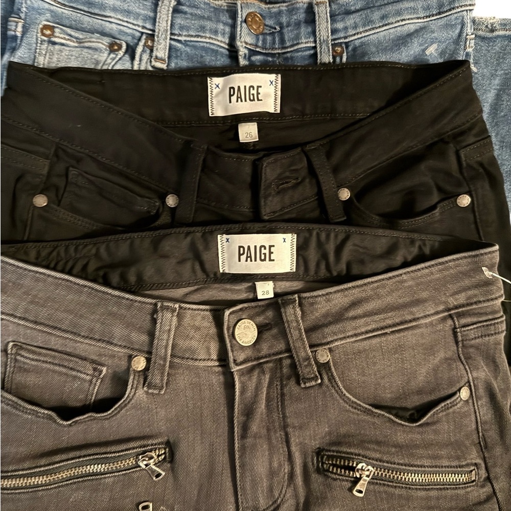 Stylish PAIGE & AGOLDE skinny jeans 🖤